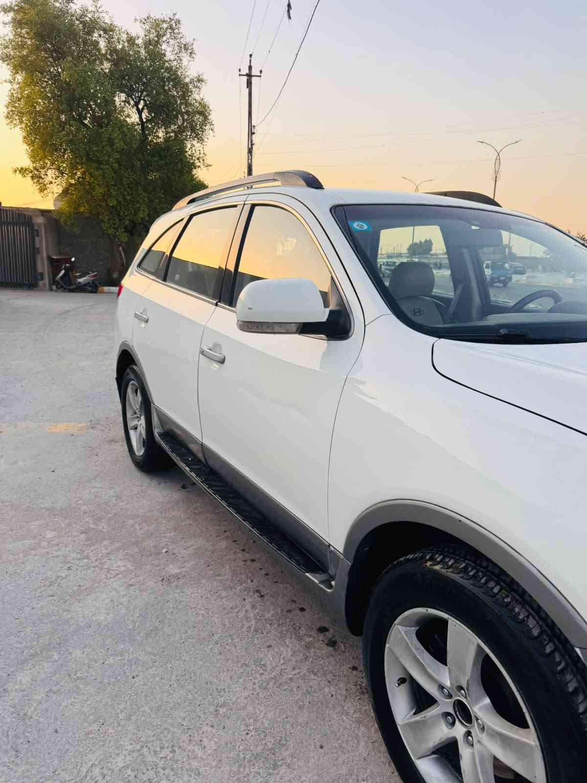 سلام عليكم موديل 2010سنتافيا فير اكروز فول مواصفات بيه أربع قطع صبغ بدون دواخل السيارة جاهزة من كلشي مكينه اوكير مكفولات تخم تاير صدر امامي خلفي جدد سلايت روف مكينه سته سلندر ربع مذب عليه السياره بسمي شخصين تحويل مباشر السعر 88 مكاني بغدد اتصال ☎️ فقط *********** السياره سبع راكب
