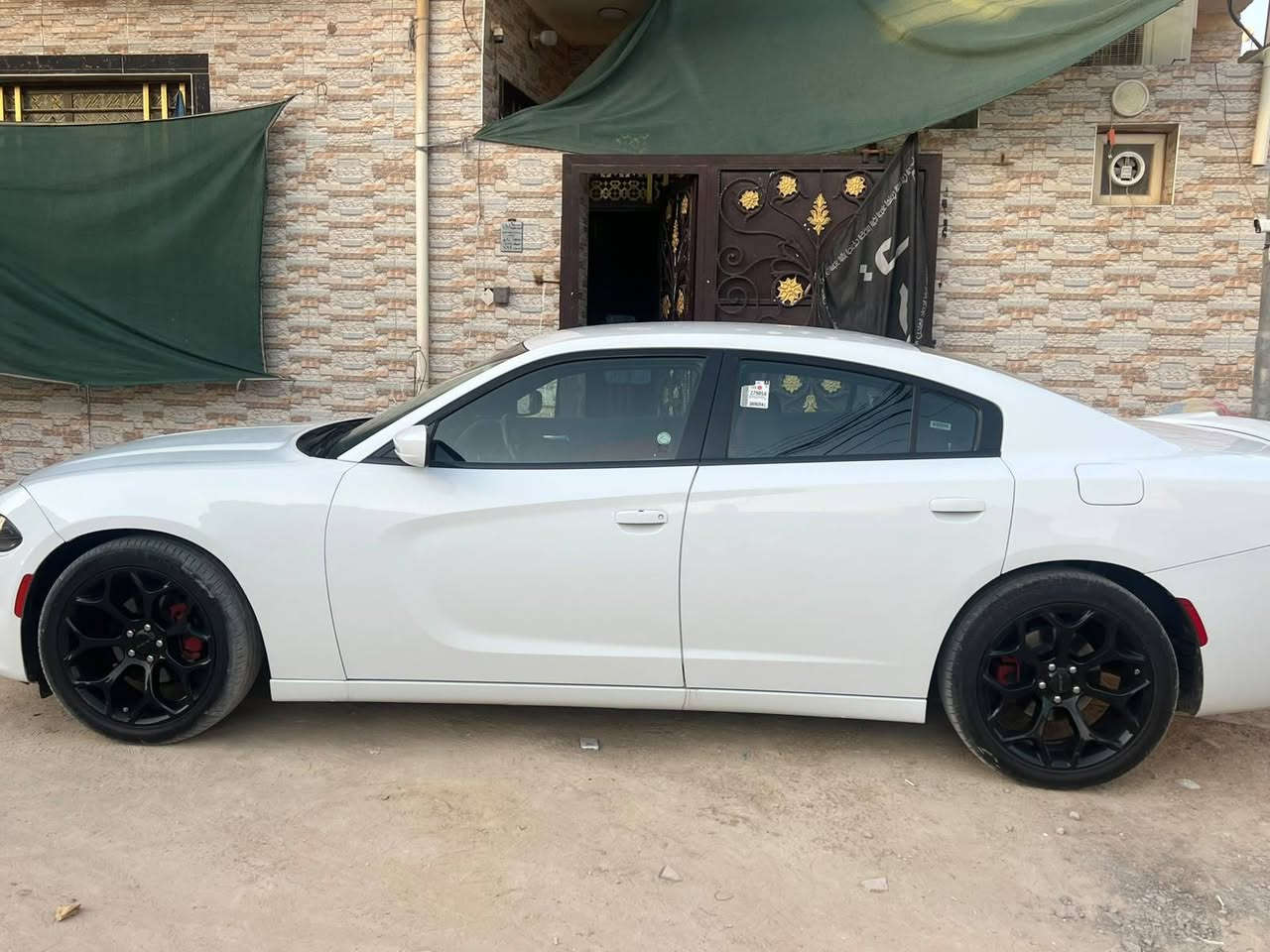 سلام عليكم ورحمه الله 
للبيع جارجر 2022
فائه SXT
مواصفات المعرفه مالته 
محرك 3.6
6سلندر 
دواخله جديده 
رقم اربيل دولي الجديد 
ماشيه 170الف 
ممشتغله خط ابدد 
مكانه كربلاء سعر 195بيه مجال
***********
***********
