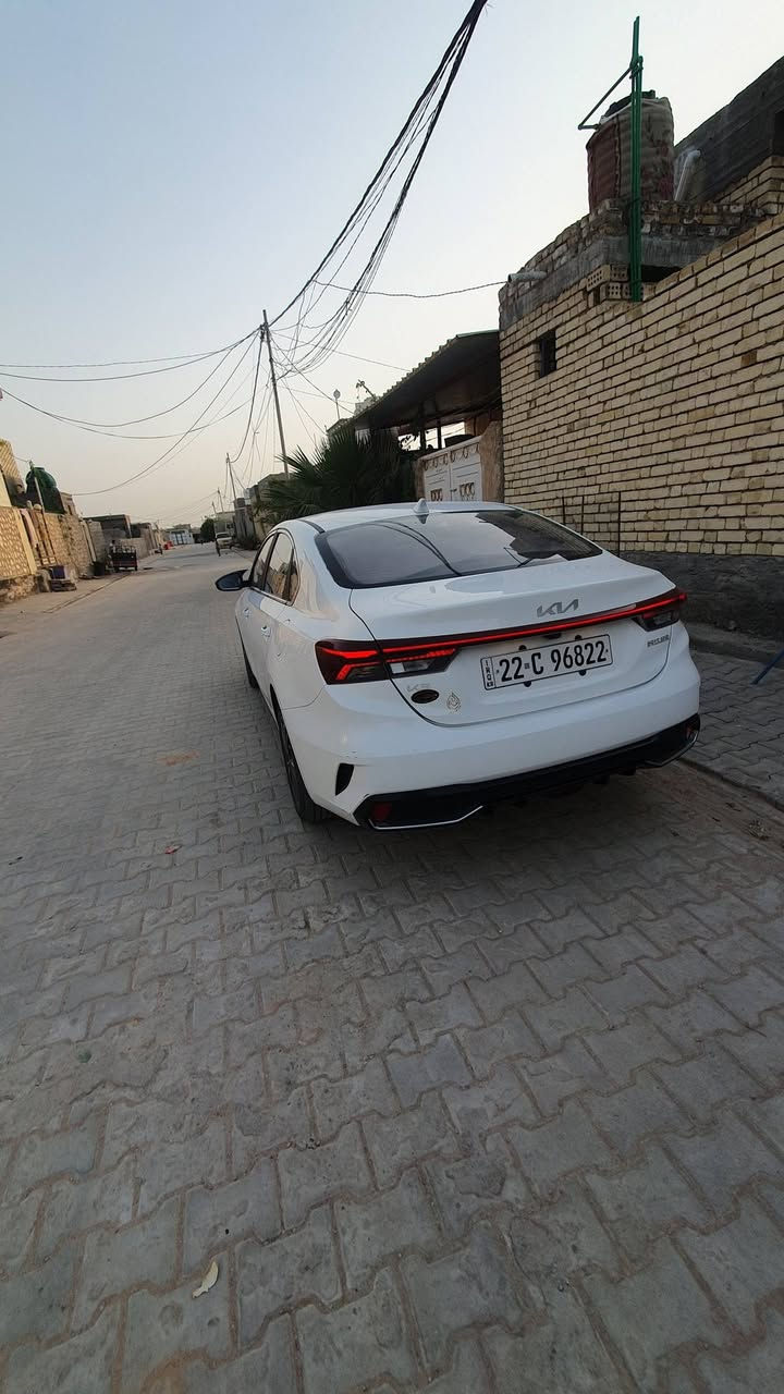 سلام عليكم
كيا k3  للبيع 130$ 
موديل 2022  رقم اربيل  فول مواصفات ماشيه ٥٤ كفالة السيارة عدى باب السايق بيها بارد قليل مكانها بالنجف 
*********** اتصال او واتساب متوفر 
للبيع فقط اعتذر عن  المراوس
