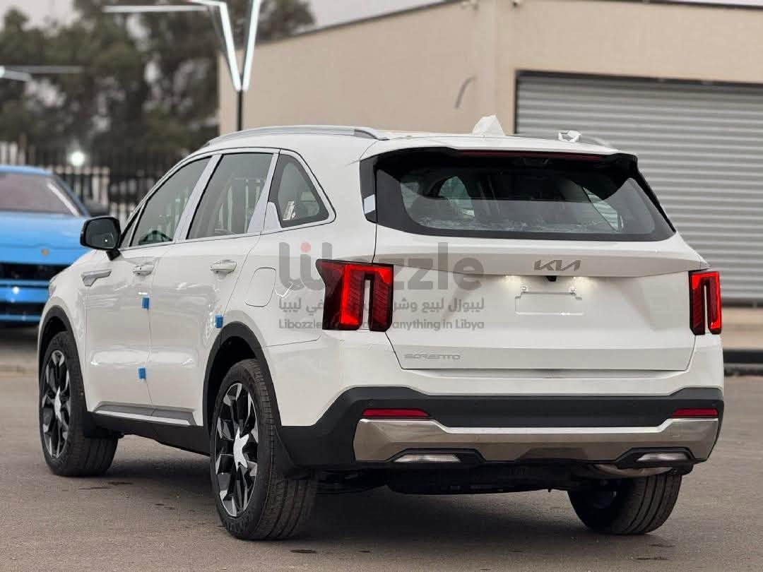 سورنتو 2025 للبيع
رقم اربيل  | العنوان: ديالى

للاستفسار: ***********

                 ***********

💥 السعر مغري جداً ومناسب للجادين 312 ورقه 

🚘 Kia Sorento 2025 – وارد خليجي – 6 سلندر – Full Option

سيارة مميزة جداً بحالة ممتازة ومواصفات عالية، مع عداد 20 ألف كم فقط، ومكفولة كفالة عامة.

أبرز المواصفات:

• محرك 6 سلندر

• وارد خليجي

• Full Option

• سقف بانوراما

• صندوق خلفي كهربائي

• مقاعد كهربائية

• شاشة إلكترونية كبيرة متصلة

• Head-Up Display (داتا شو)

• تشغيل بصمة

• دخول ذكي بدون مفتاح

• كاميرا خلفية

• رادارات ٣٦٠ 

• شاشة وسطية كبيرة ونظام معلومات متطور

• عداد إلكتروني بالكامل

• إضاءة محيطية Ambient Light متغيرة

• ويلات كروم

• ستائر جانبية

• تحكم بالمقود

• تحكم كهربائي بالمرايا

• حساسات اصطفاف

• مثبت سرعة

• تحكم بالمناخ والتكييف

• أنظمة أمان ومساعدة للسائق

• مقاعد مريحة وتشطيبات داخلية فخمة

• مساحة داخلية واسعة ومناسبة للعائلة

• مواصفات خليجية مناسبة لأجواء العراق

هزه وفحص وسنويه كلها 2030

نص مكتوب في الصور:
- libozzle ليپوزل لبيع وشراء كل شيء في ليبيا Libozzle for selling and buying anything in Libya