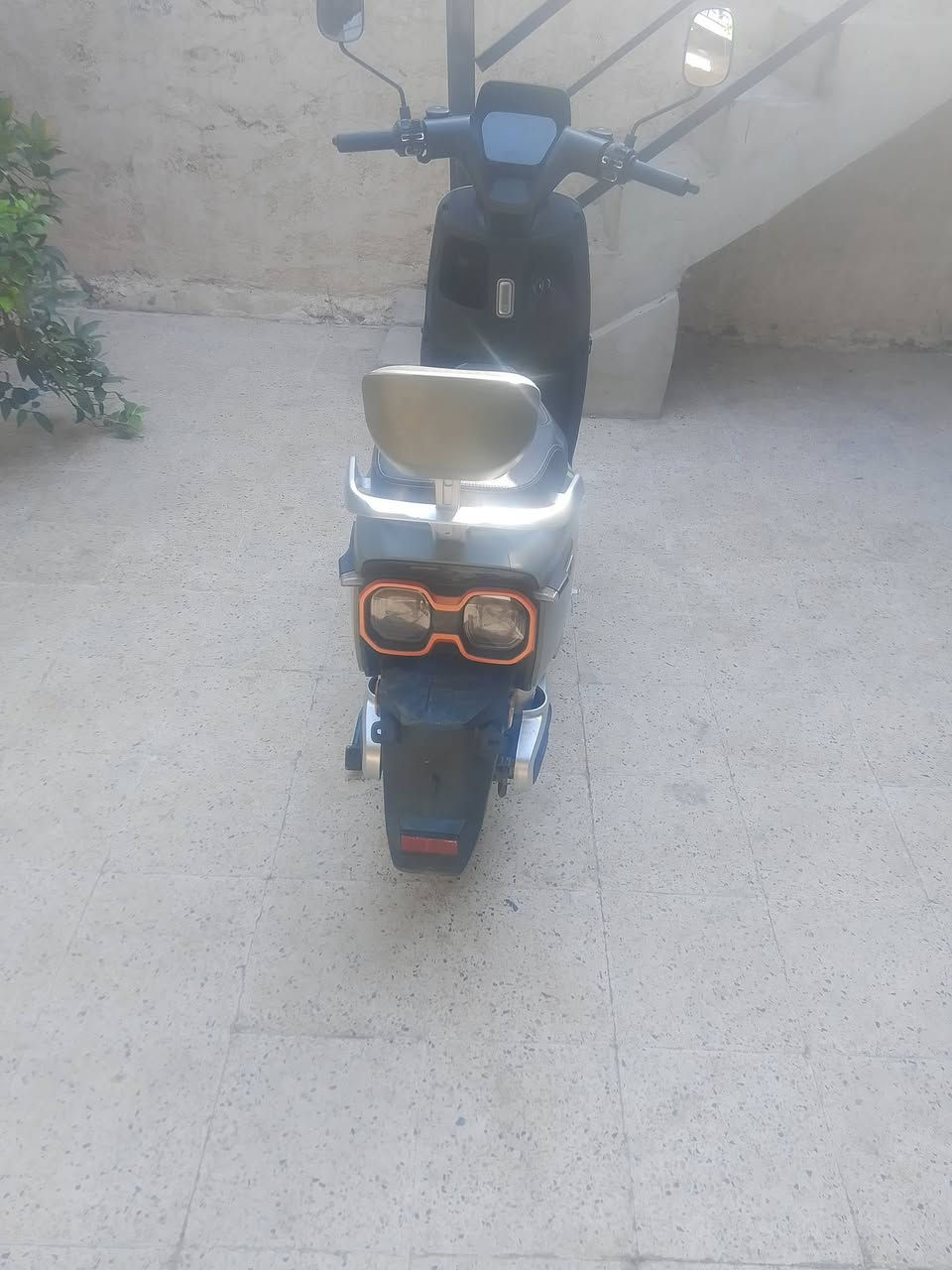 ريان ابو عيون درجه اولى ماطور جلخ ما بي اخو الجديد فقط بطاريات نص عمر سعر 650 شراي خابرني ***********
