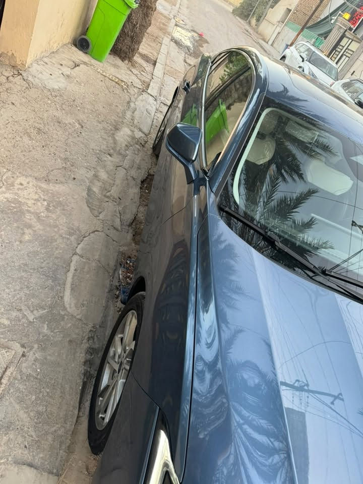 تورس 2023
شركه الكاصد بعدهه تحت الضمان
موصفات معروفه 
مكان السياره بغداد
سيرفس شركه صدر شركه جديد 

مكفوله كفاله عامه عدا صبغ بالدعاميه شبر اثر ضربت كلب 
سعر 20.000
للاستفسار
***********
