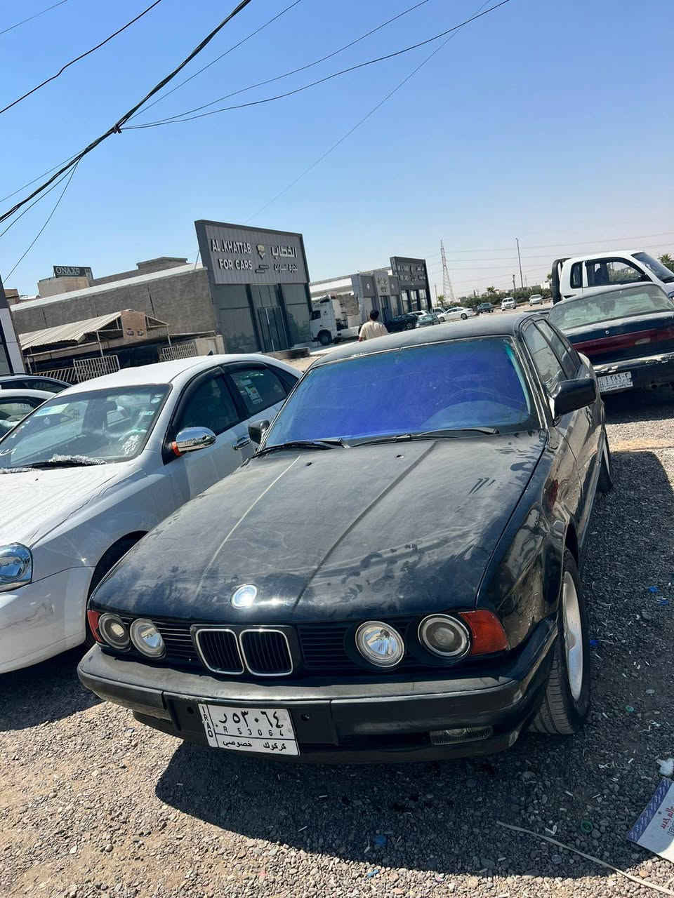 سلام عليكم سياره بي ام موديل 1992 الحجم525محرك مسكر كير عادي السعر 40ورقه قفل وترهم مراوس شعندك نزل *********** رقم كركوك الماني
