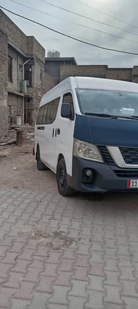 نيسان اورفان • ٢٠١٥ • بغداد