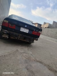 بي ام ٥٢٥ • موديل ١٩٨٩ • معوجة