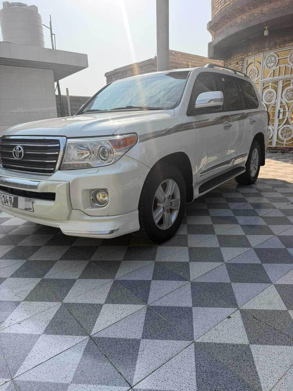 لاندكروز GXR • ٢٠١٤ • رقم بصره