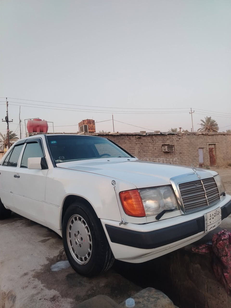 سلام عليكم لبيع مارسدس دب موديل 89رقم بغداد 
حداديه جديده تبريد ثلج جام كهرباي كشنات كهرباي تخم تايرات جدد منضومه زنون قواعد دبل ما معمره مكينه 3000ففتي براص بيها ترايك بيها وين ما يعجبك سياره حلوه وجهازه عله اخير حبايه السعر 60وبيها مجال مكاني ناصريه سوك الشيوخ وهاذا رقمي ***********
