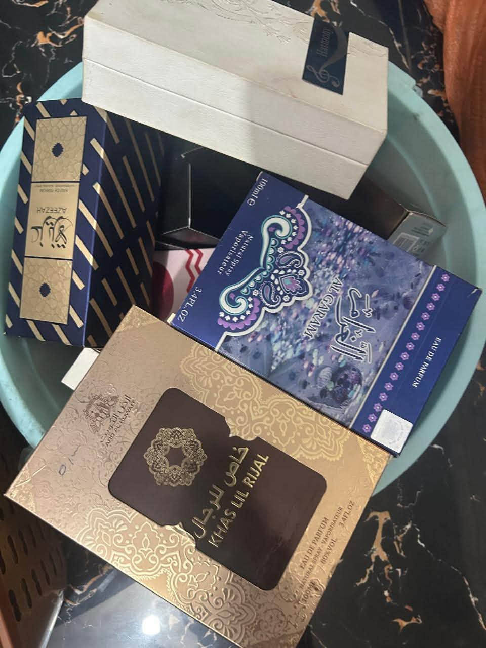 غراض محل كوزمتك تصفيه مراكات
بغداد الستقسار الاتصال برقم 
***********
