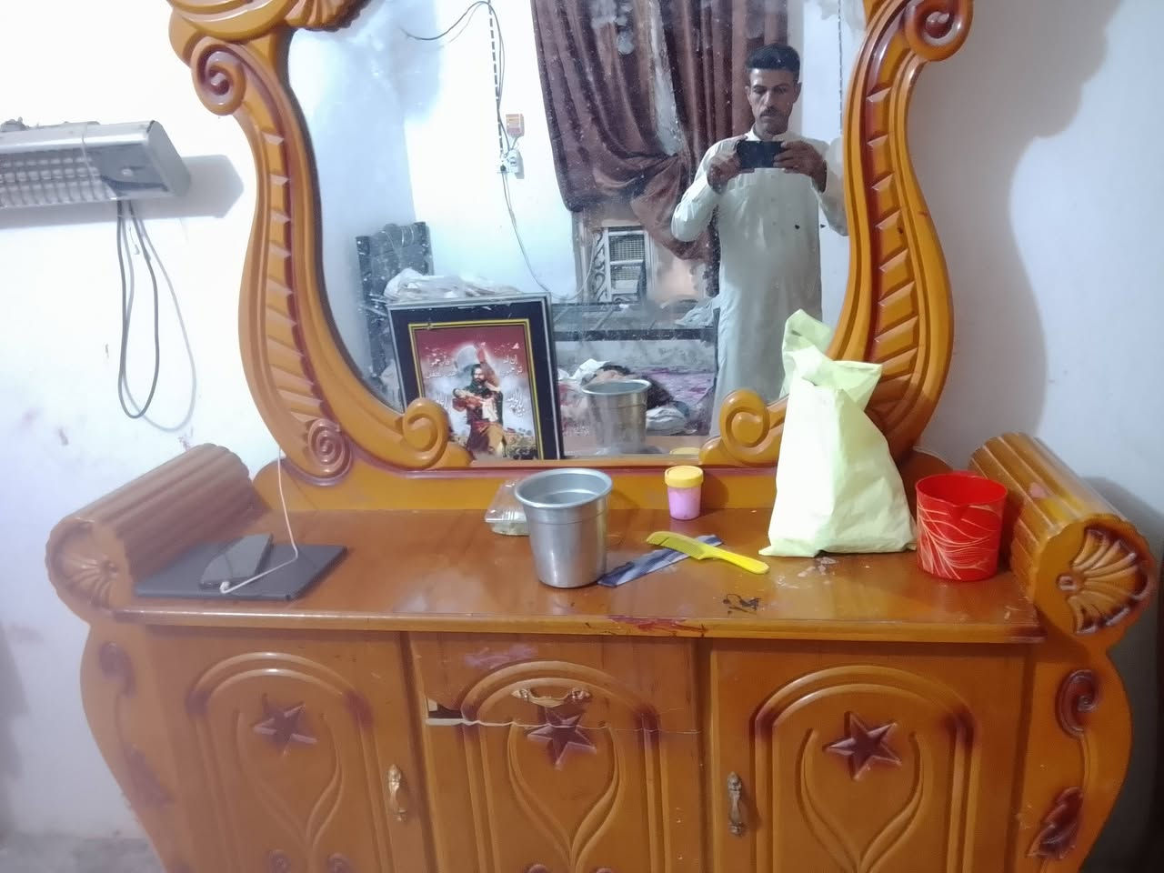 غرفه لبيع جديده على شرض رقم تلفون ***********
