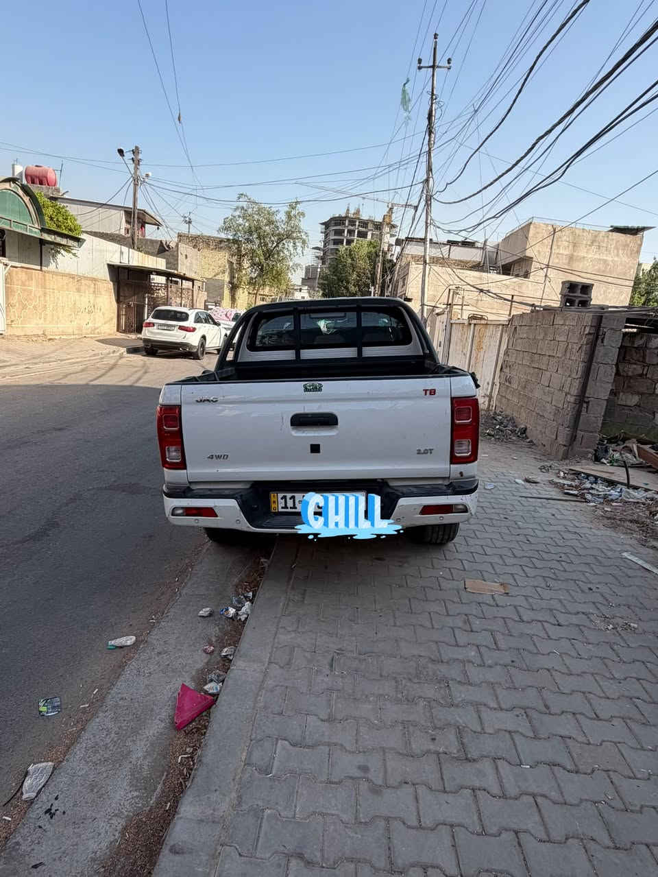 JAC   2025     (كير عادي )
ماشيه 17 الف كيلو متر 
بعدها جديده 
بحالة الوكاله 
محرك 4سلندر (فور وير درايف )  
2000 توربو
حساسات خلفيه 
تحكم استيرن 
دفلوك امامي 
السعر ٢٤ مليون دينار عراقي 
***********
العنوان بغداد الجادريه

