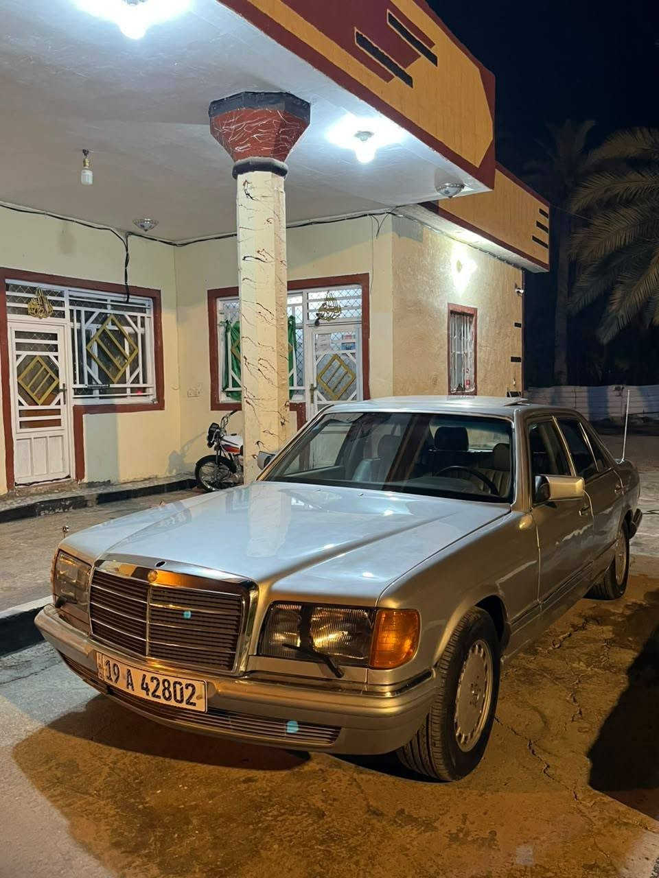 مارسيدس جامبو موديل 1980مكينه وكير بطه السياره جاهزه ماعيزه شي رقم كربلاء دولي سنويه جديده السعر 45وبيهه مجال العنوان كربلاء الحسينيه ***********

