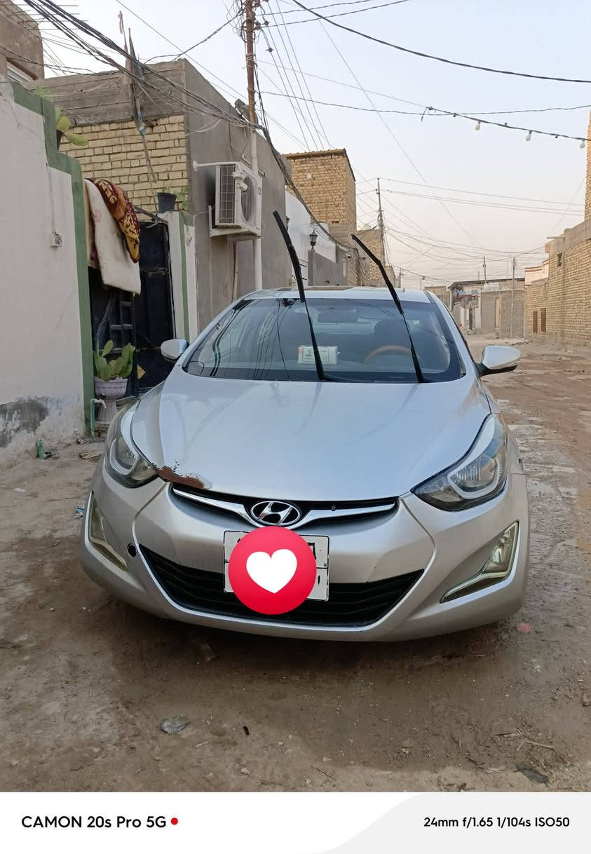 سلام عليكم لنتره للبيع ٢٠١٢ مكينه ١٦٠٠ مصبوغه تبريد ميشتغل بيهه دجوه صفحه  عام سياره حلوه او نصبته تخبل كاعده سياره بصمه فتحه فول سياره  سعر ٧٥ورقه لمكان نجف شارع لمطار 
رقم لهاتف ***********
