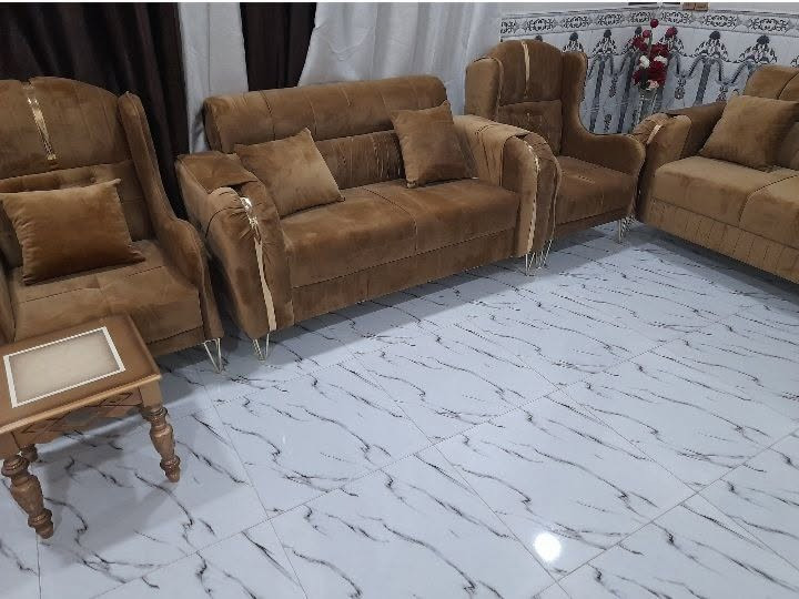 بيت للبيع زراعي الشركةالصينيه المساحه ١٠٠متر ركن الواجهه عشرة في عشرة سند ٢٥ البيت محول باسمي بالطابو مال المسيب  السعر ٦٠وبي مجال بسيط
يبعد عن الشارع العام خمس دقايق مشي 
تبليط مي وكهرباء الاتصال على هذا ***********
