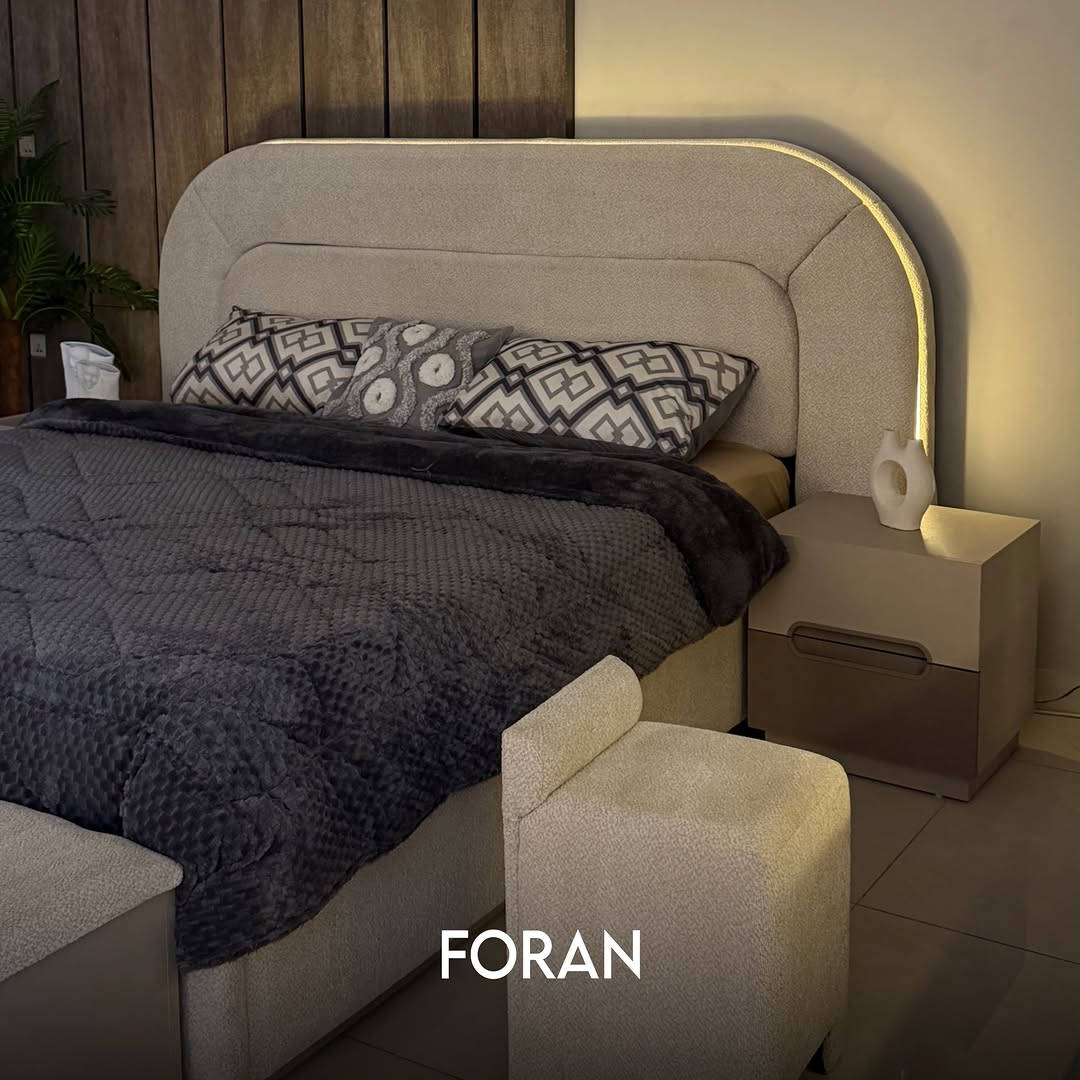 

نص مكتوب في الصور:
- FORAN