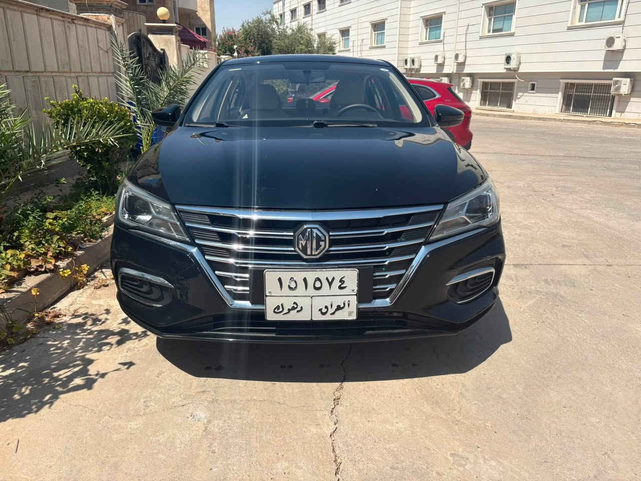 :
🚘 للبيع MG5 Comfort 2021

MG5 موديل 2021 – فئة Comfort
سيارة عملية واقتصادية، مناسبة للاستخدام اليومي والعائلي، وبحالة جيدة جداً.

🔹 المواصفات:

* موديل 2021
* فئة Comfort
* ماشية 90,000 كم
* كاميرا خلفية
* حساسات خلفية
* شاشة وسطية كبيرة
* تحكمات ستيرن 🎛️
* مثبت سرعة
* تحكم بالمقود
* داخلية أنيقة ومريحة
* ناقل حركة أوتوماتيك
* مكيف
* زجاج ومرايا كهربائية
* جنوط ألمنيوم
* مساحة داخلية وصندوق خلفي ممتازين

🛠️ الكير والمحرك بشرط 
✅ شرط السيارة بدون حادث أو دعم
✅ السيارة مفحوصة وجاهزة للاستخدام

📍 السيارة موجودة في دهوك

📞 للمهتمين والاستفسار:
***********
