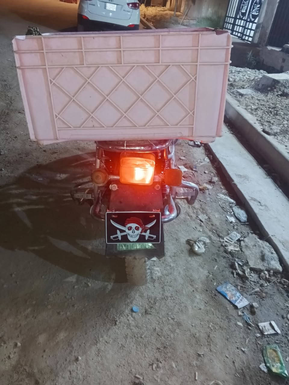 السلام عليكم
جوندة موديل ١٦  جاهزة من كلشي كهربائيات سلف شغاله اوراقه ضايعه  بيه ابليتة ورقم شاصي محركه خير من الله لاتنقيص ولا تبخير ولانضوح مال شغل السعر ٢٥٠ قفل مكانه بابل شارع ٨٠  بدون صندوك ابيع  لاستفسار ***********   ومتواجد خاص
