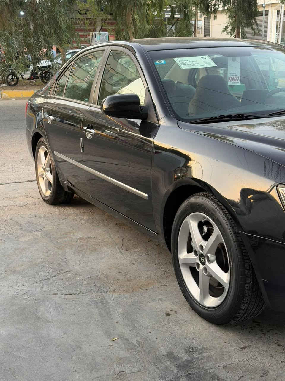 سلام عليكم لبيع سوناتا موديل 8 وراد امريكي ضرار جاملغ امامي وبل قبق الجنطه فقط بدون دواخل بدون سونار موجود الغود بدون شواصي سياره ليبل واحد مكينه 6 سلندر مكينه وكير مكفولات وخير من الله تبريد ثلج صدر خلفي امامي جديد سعرها 90 وبيهه شي قليل حك الجي مكاني ديالي بعقوبه التحرير ***********
