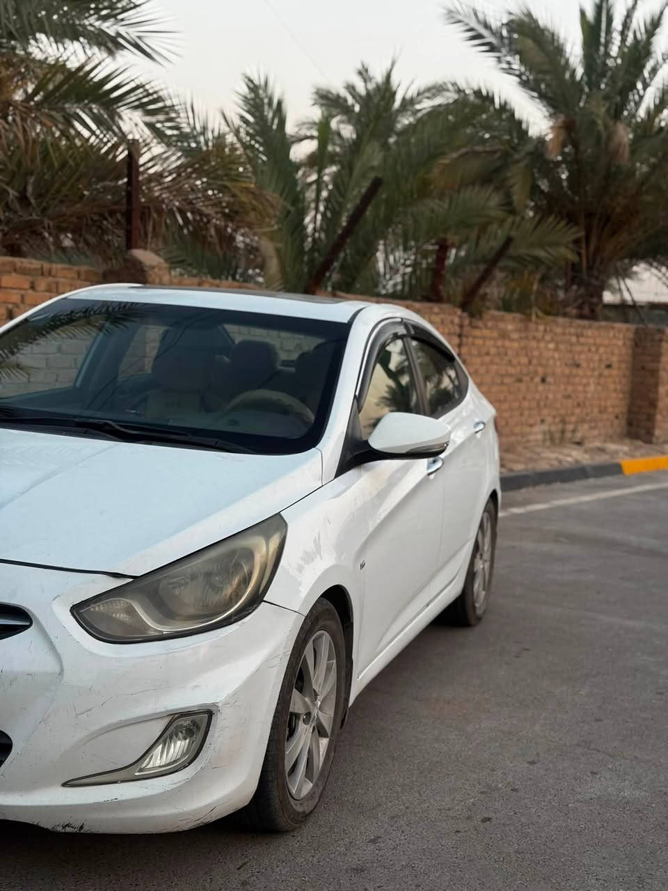 اكسنت خليجي 
موديل 12 فول مواصفات 5ويل كب 
صبغ جاملغ خلفي وعكس السايق صبغ لحد الهلال 
للبيع او مراوس بصول او سياره عاليه مكاني بابل الحله ***********
