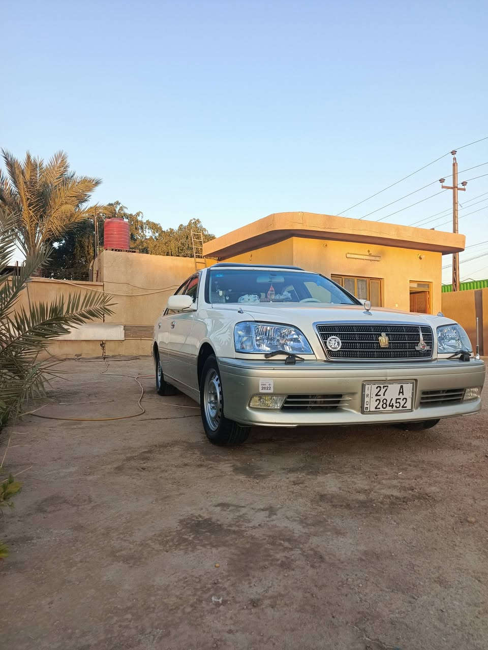 *للبيع*

سيارة *جنون - ملكة - قصتين*
*جديدة بالكارتون* - 3 دكم - برده 
بيها *ديفور الجبير*
*تبريد ثلج ❄️*

رقم *ذي قار* مدور - ثاني سيارة
السيارة *بأسمي* تحويل مباشر

نظافة 100%

العنوان: ذي قار - الشطرة

للاستفسار:
*************
