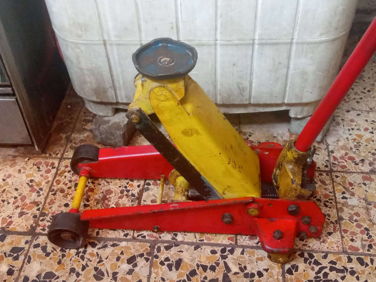 جك عربانه • ٣ طن • شغال