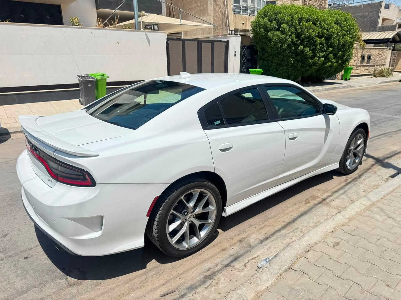 السلام عليكم 
جارجر  GTموديل ٢٣ اصل بدون ارقاام
ماشية ٢٦ الف ميل
موصفاتها جيتي بدون فتحة
تو ويل 
قطعتين صبغ 
حادثها موضح بالصور 
ب١٩ $ و بيها مجال للجادين 
مكاني بغداد شارع المغرب 
*********** 
بيع فقط بدون مرواس
