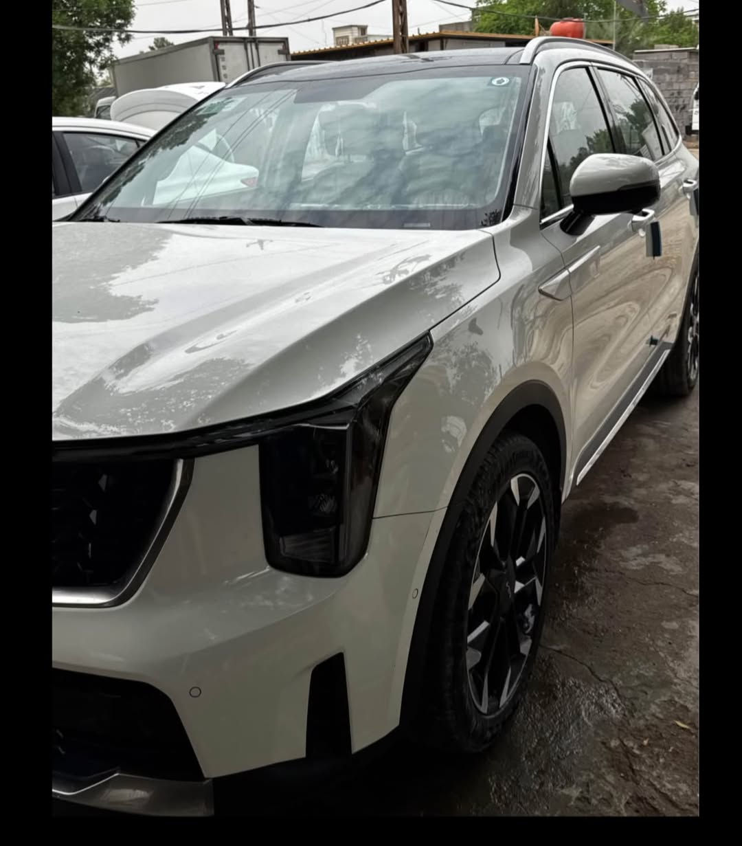 سياره سورنتو موديل 2024  سياره جديده فول مواصفات الاستفسار ع هذا الرقم +964 770 786 5825
