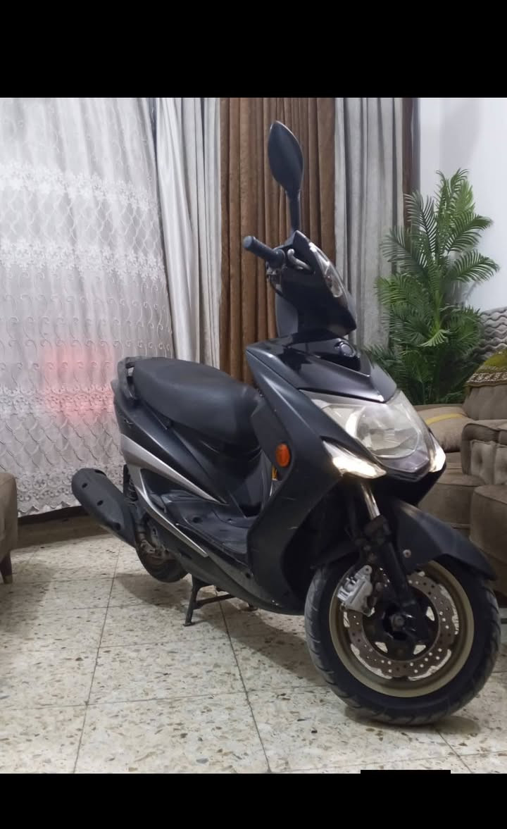 سلام عليكم سكنس لد صارله سبوع من نازله من الرمبه مكفوله كفاله عامه ونضيفه مكينه خرسه ستاند حساس ماشيه 8 الاف عل مزاد شرط نازله من كلشي وكلاشي بلاديه مكاني بغداد السعر 650 وبيه مجال رقمي ‏‪***********‬‏
