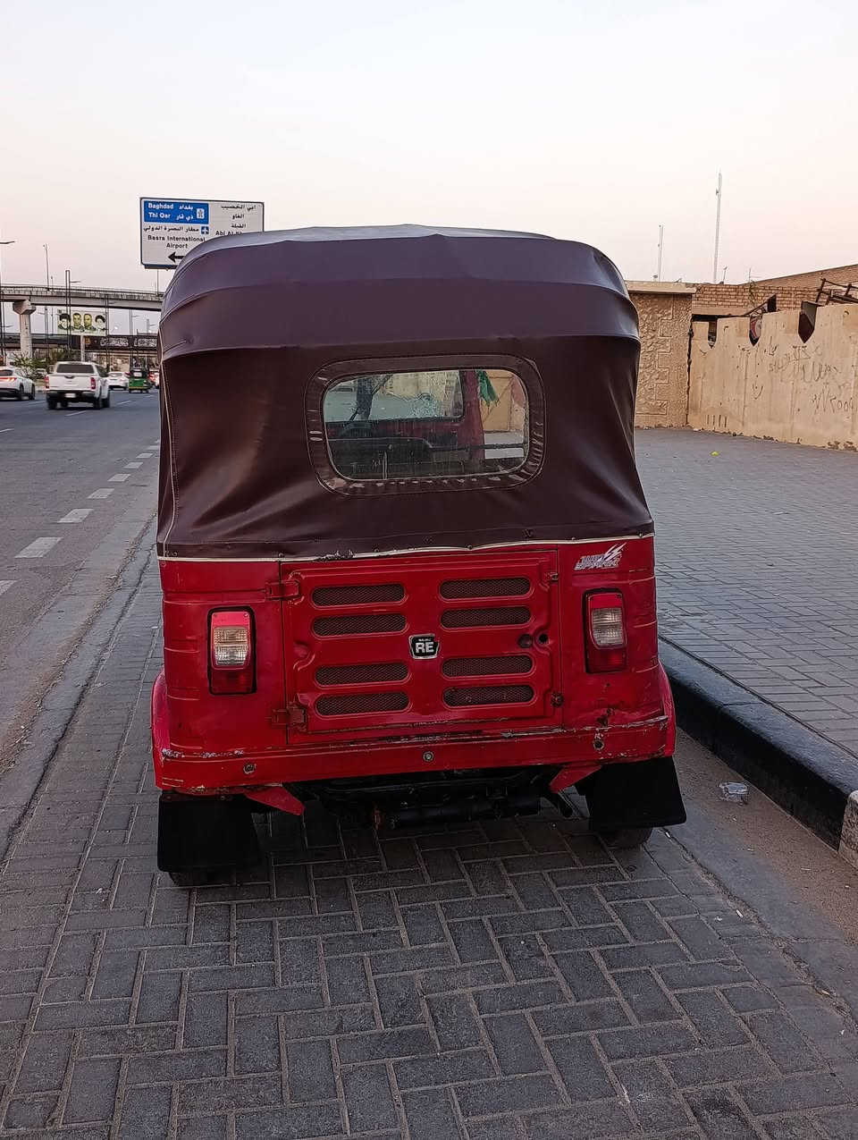 سلام عليكم اخوان تكتك باجات للبيع موديل 17 أوراق اصوليه
حلوه كامله مكينته جديده بس بيه خيط تبخير توه بادي 
تكتك حلوه ضفيره جديده كلشي جديد 
العنوان بصره 5ميل حي طارق السعر 3.250
وبيه مجال حك الجيه للتواصل رقمي 
***********
