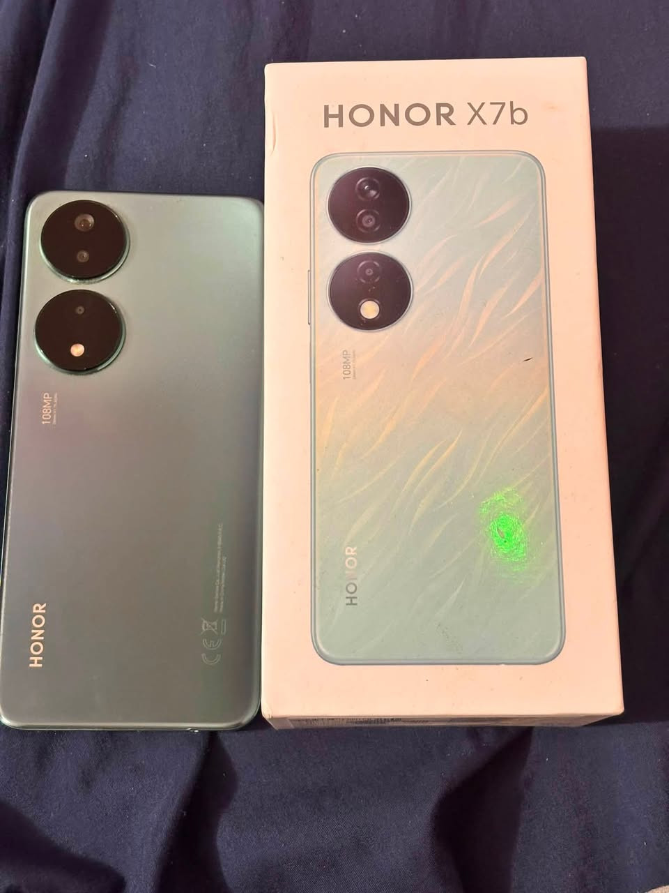 السلام عليكم ورحمة الله وبركاته 
Honor X7b 
ذاكره256
نضيف 
سعره 85 قفل
للاستفسارات 
***********
مكاني ذي قار سوق الشيوخ
