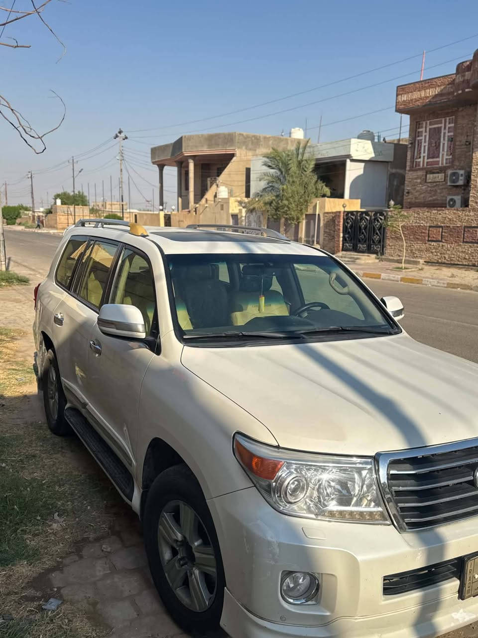 🚘 للبيع | تويوتا لاندكروز جكسارة GXR موديل 2015
للبيع لاندكروز جكسارة GXR، موديل 2015، محرك 6 سلندر، مواصفات عراقية، لون أبيض، داخلية جلد، 7 ركاب، ماشية 300 ألف كم،  بدون صبغ.

✨ السيارة نظيفة وجاهزة للاستخدام، والصور توضح تفاصيل السيارة من الداخل والخارج.

🛡️ مكفولة كفالة عامة حسب الفحص والاتفاق.

📍 الموقع: واسط – الكوت
رقم بغداد السعر 390 وبيها مجال
***********
‏‪***********‬‏
