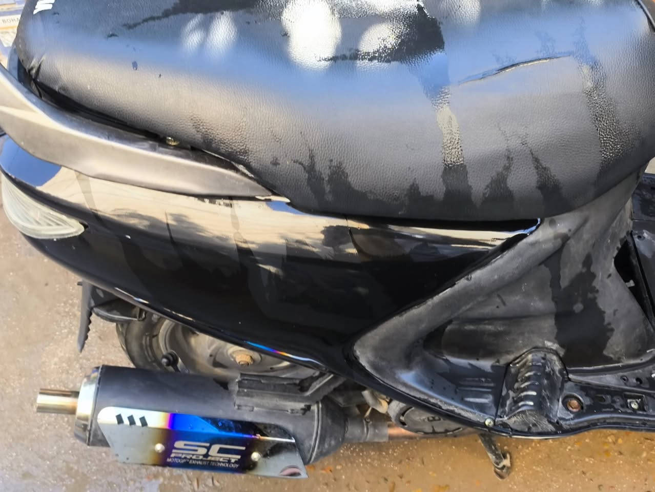 اللهم صلي على محمد وآل محمد 
على بركة اللهُ 
دراجه فراشه فحل رمبه صار شهرين من شتريتها🏍
دراجه وكالة  المكينه  مامفتوحه على فحص 
الكلجات حاويه او شرط النضافه 
التزويد 1الدسك الامامي 2صالنصه رياضي3اشايرالدبل+الوان احمر الامامي والخلفي  4لايت زنون 5على الفحص الدراجه 
السعر 650
***********☎️الاتصال
