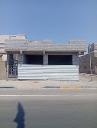 بناية هيكل • ١٥٠م • شقق ومحلات