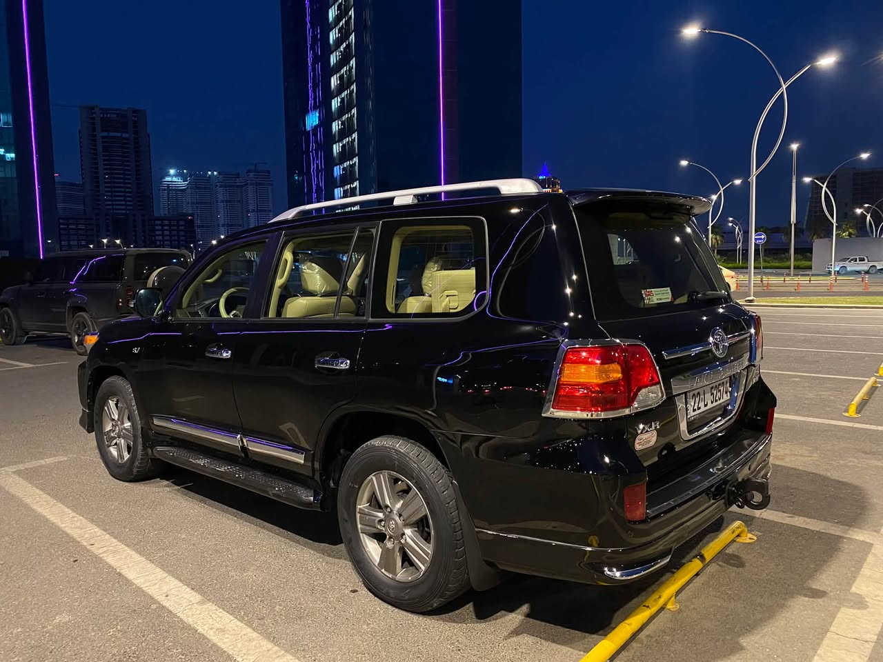 سلام علیکم
• TOYOTA LAND CRUISER
• مۆدێل2013
• مواسەفات VXR
• کوشین جلد کارەبای 
• کوشن سێ مۆدی غەزنی هەیە
• کوشن ساردوو گەرم
• بزوێنە (8) پستن
• بزوێنەر 5.7
• سنوق شەفت
• سەلاجە
• سەماحەJBL
1. ژ.م: ***********
2. ژ.م: ***********
سعر:370
سلام علیکم
• TOYOTA LAND CRUISER
• مۆدێل2013
• المواصفاتVXR
• کوشنات جلد
• کوشنات کهربائی
• کوشنات غزن
• محرک(8)Vصلندەر
• محرک5.7
• صندوق شفت
• الصلاچة
• صماحا JBL
• تبرید مرکزی
رقم:***********
رقم:***********
سعر:٣٧٠
اربیل
