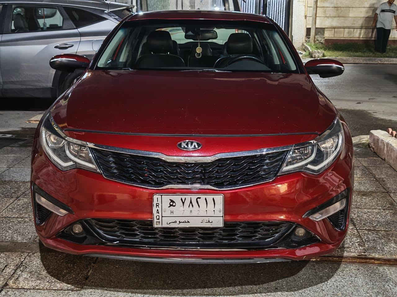 السلام عليكم
Kia Optima S 2019

وارد امريكي 

حادثها چاملغ السايق مصلح بدون ايرباگ

صور الحادث مرفقه

لون السياره ماروني

المواصفات 

1) كاميرا خلفيه

2) مكينه 2,400 GDI

3) شاشه كبيره Android Auto و Apple Car Play

4) رادار امامي و خلفي و جانبي

5) حساس خلفي 

6) تحديد مسار 

7) مثبت سرعه 

8) كشنات جلد و مخمل

9) كشن السائق كهرباء

10) تحكم بالستيرن

11) اشاير بالمري

12) نقطه عمياء

13) لد امامي و خلفي

14) حساس اطارات

15) ثلاث وضعيات قياده ايكو و عادي و سبورت

رقمها بغداد

السياره ماشيه 77 الف ميل قابل للزياده 

السعر  اكتب رقم 1 

للتواصل وتساب ***********
