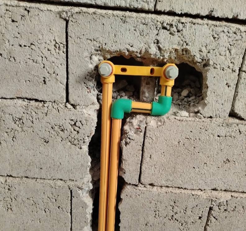 🔧 خدمات السباكة وتأسيس المجاري والماء 🔧
نقدم لكم جميع أعمال السباكة للبيوت والمحلات: 

🚰 تأسيس ماء للبيوت

🚽 تأسيس وتنفيذ المجاري

🔩 تمديد وتنصيب أنابيب الماء

🛠️ صيانة وإصلاح أعطال السباكة

🏠 تأسيس كامل للبيوت الجديدة

💧 فحص ومعالجة تسريبات الماء

☑ شغل مرتب ونظيف

☑ دقة بالتنفيذ

☑ أسعار مناسبة

☑ خبرة بالعمل

📞 ‏‪*********** وتساب

نص مكتوب في الصور:
- 15:12 2026/09/12
- Infinix HOT 30