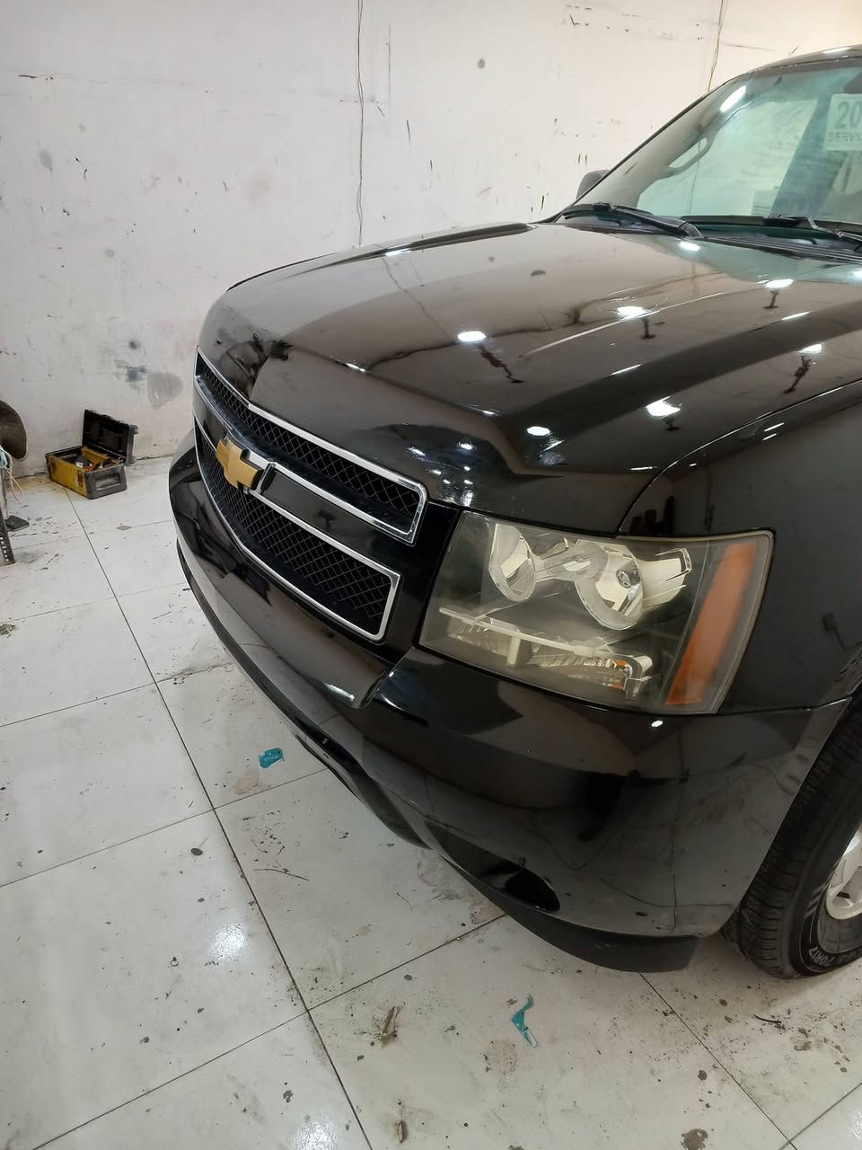 السلام عليكم
تاهو موديل 14 سياره حلوه بيه باب سائق 
بدل وجوه رماديه مال باب سائق ضربه 
وبيه رشات صبغ مكانات قليله العنوان البصرة 
زبير سعر 165وبيه مجال ***********
//***********
