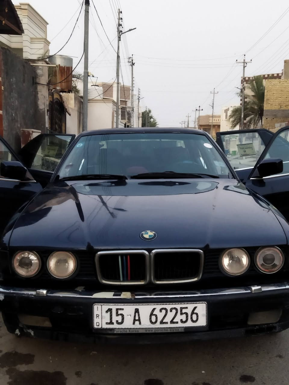 بي ام دبليو موديل 1993 حجم 730 كلشي مابيها السياره تخم تايرات جديده تبريد شغال بكلايتات جديده دبل اشاير جديده كلشي شغال بيها اخذها وامشي سعرها 55 وبيها مجال للناس الطيبه رقم البائع ***********
