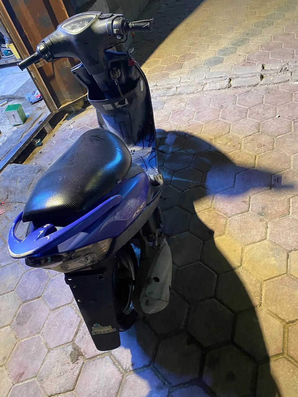 ماكس عدله • ٥٠ • كهربائيات