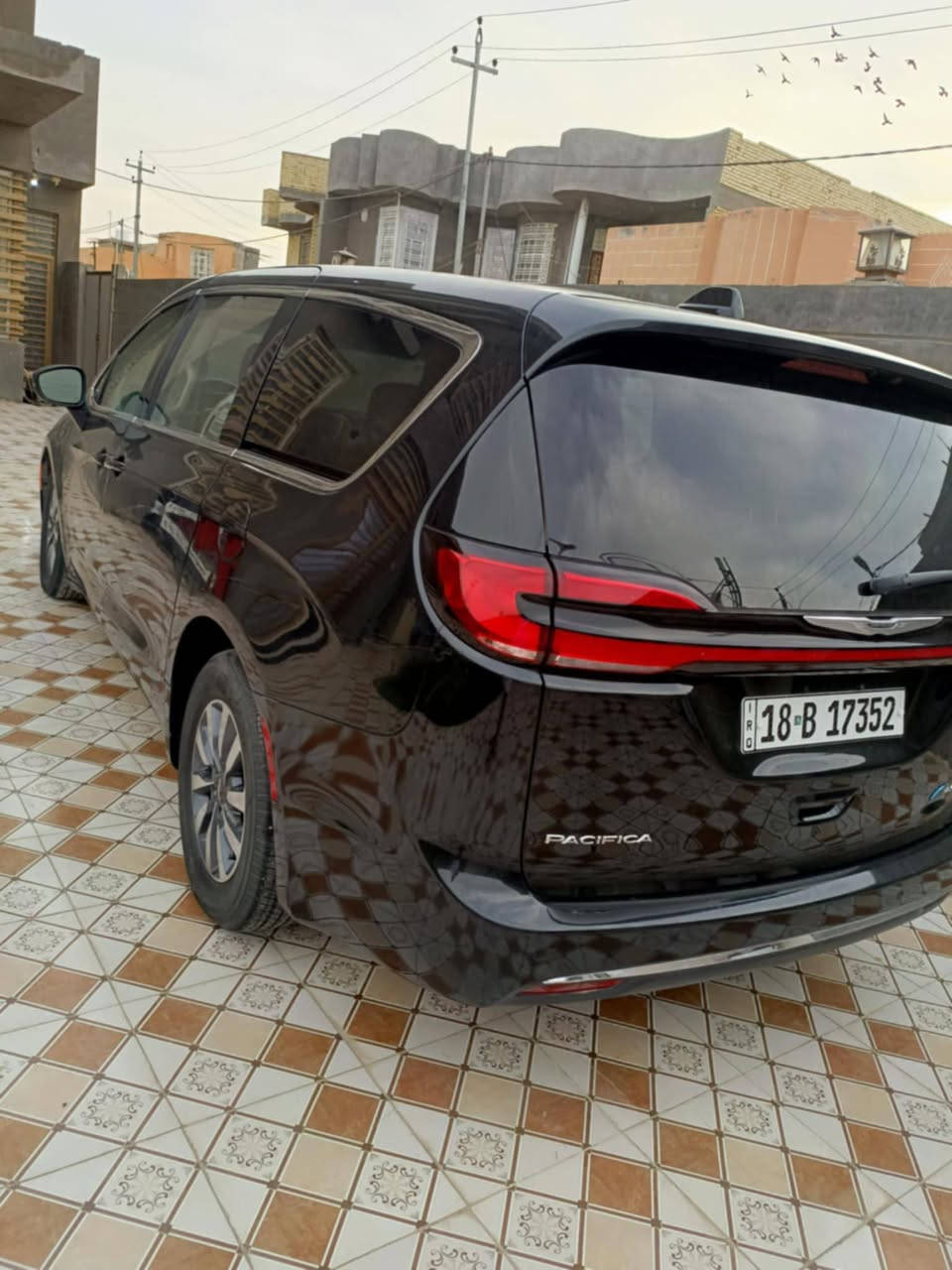 السلام عليكم
باسفيكا هايبر رقم بابل 

موديل 23 

فول مواصفات 

بيها جاملغ وبنيد والباقي مكفول 

كشنات جلد 

خمس كاميرات 

ثلاث شاشات 

اشاره بلمري 

رادارات جانبيه وخلفيه واماميه 

حساسات خلفيه وجانبيه واماميه 

نظام الاصطفاف الذاتي 

كامره داخليه 

خمس بصمات 

فتح الابواب والجنطه بحركه القدم 

ماشيه 26 

تصليح درجة اولى 

شاحن اصلي 

مكان السياره بغداد الشعله 

تلفون *********** موجود ماسنجر واتساب

السعر كلش مناسب  195 
ماكو هيج سعر بل هايبر 

@
