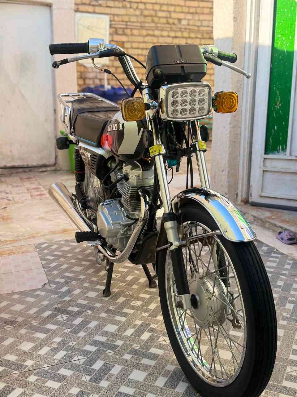 السلام عليكم 4كير رقم وسنويه بسمي لبيع نضيفه وحلوه مديل 21 تصال ***********
