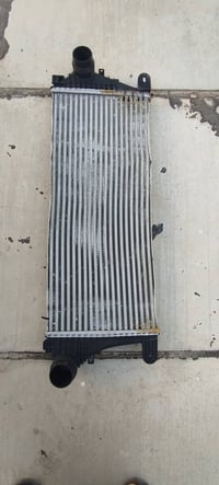 للبيع اغراض ماليبو راديتر ماء وهواء انظاف جدا واتساب 07736379308
