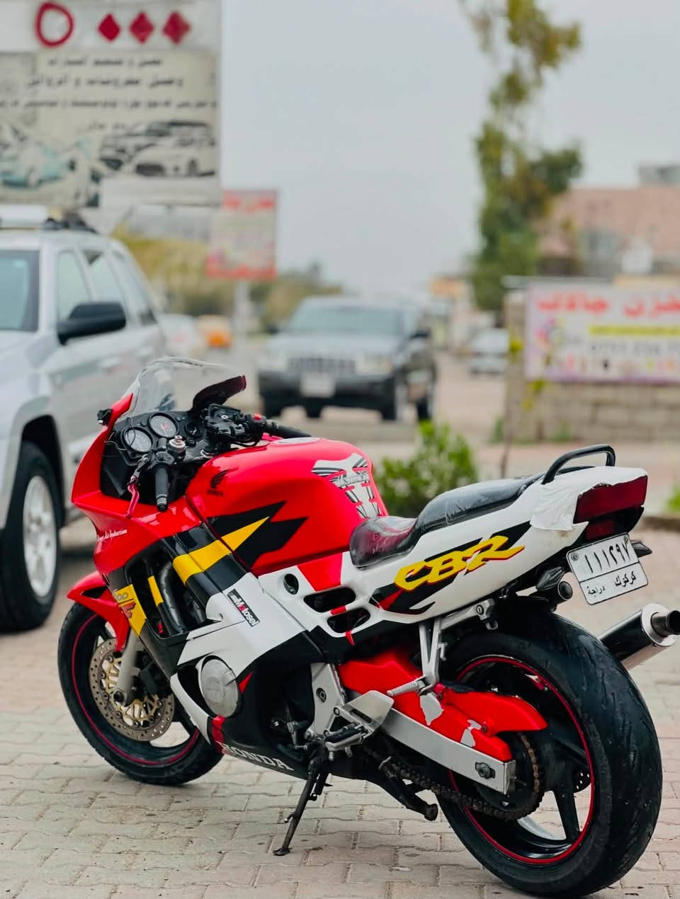 600f3 رقم سنوي
شرت تحويل محركه كبس بدون نقس ونضيف
سعر/٢٤/شويه بيها مجال 
مكان:كركوك 
رقم موبايل/***********
