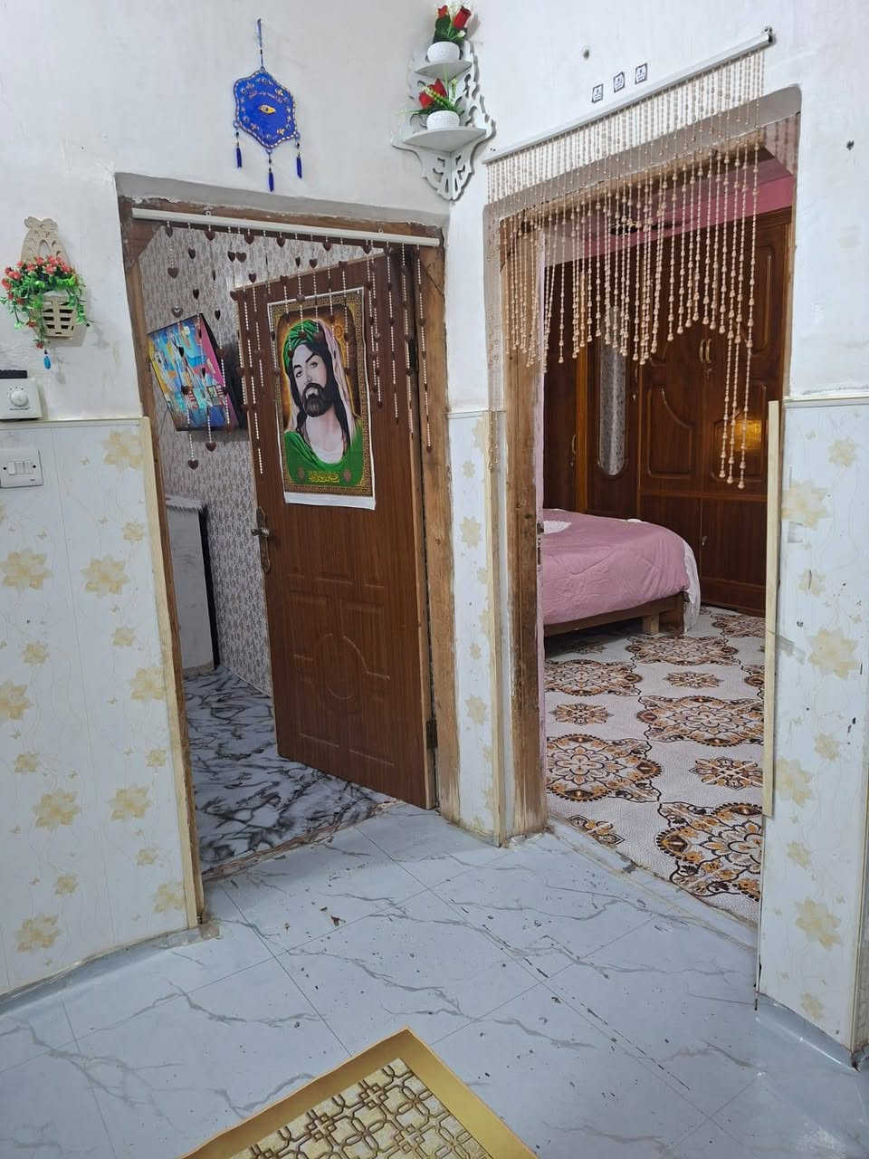 بيت 200متر مصفر  الكريميه  مقابيل الصلاح 
تفاصيل اكثر ***********
السعر 55وبي مجال
