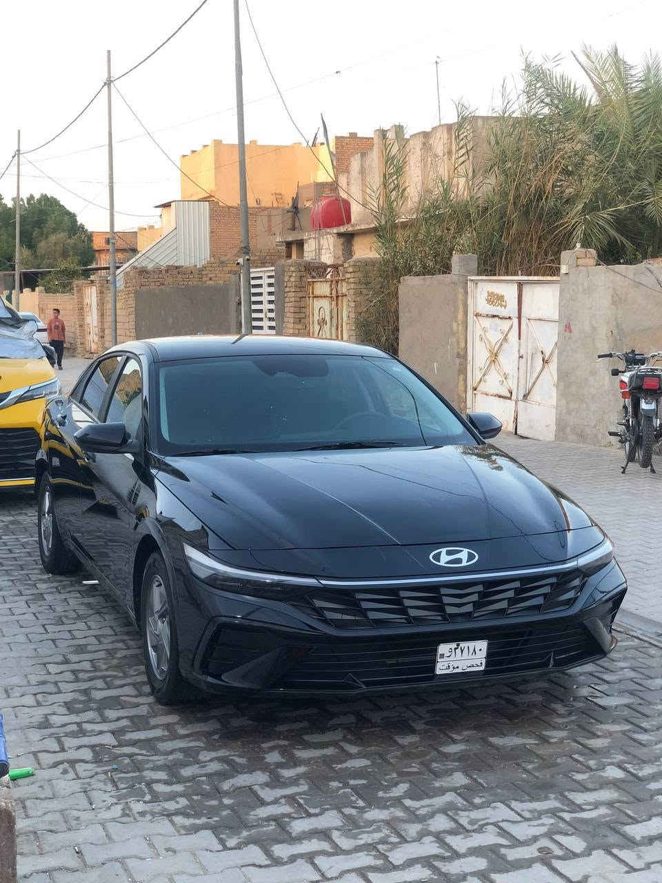 يا الله 
السلام عليكم 
النترا 2025 
وارد امريكي 
ماشية 28 الف قابل للزيادة 
الحادث بارد بالبنيد بدون قطرة صبغ السيارة حتى دعامية نفس اللون شواصي لغود كفالة تبريد الشركة 
ريحة الشركة بيها 
دخول جديد 
شهداء قادسية وكالة عامة للمشتري 
مواصفات SE معروفة 
صور الحادث راسلني وتدلل وسونار موجود 
السعر 138 وبيها مجال 
مكاني الديوانية مركز 
للاستفسار ***********
