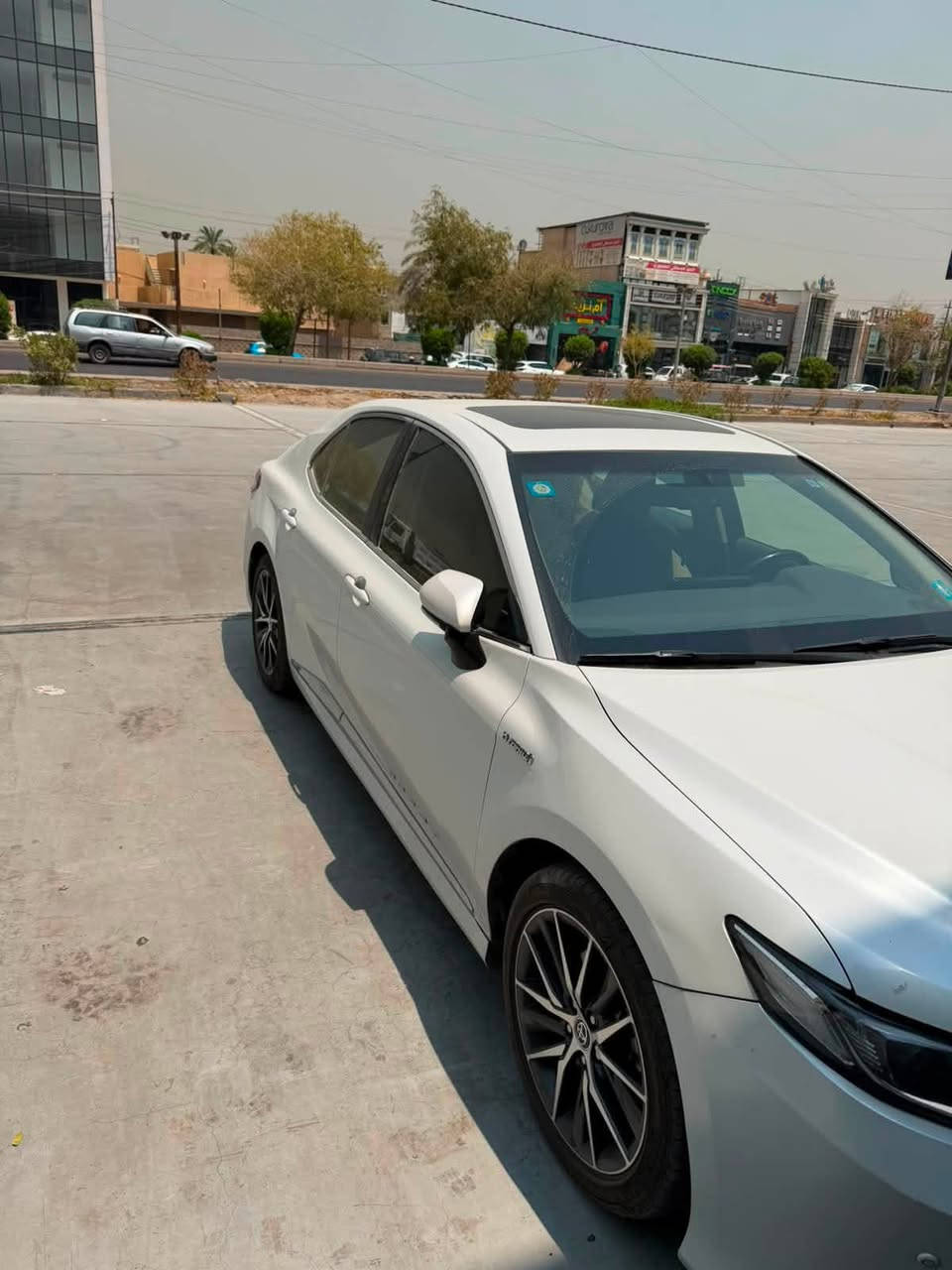 السلام عليكم
كامري 2023 خليجي 
ماشية 76 الف بيها pdr بل جاملغ اليسار وموضح بالصور 
مكان بغداد 
سعر 215 ورقة 
***********
