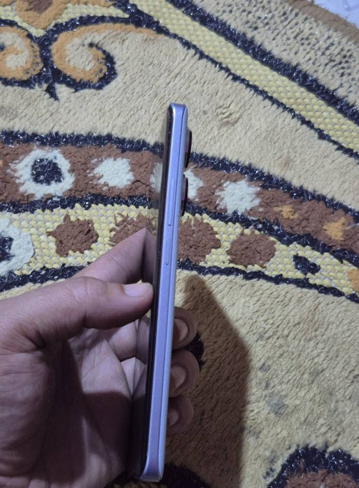 شاومي نوت 13برو بلص ذاكره 512يشغل120فريم جهاز نضافه فول مكفول من كلشي نسخه لجلد جهاز غني عن التعريف بيع او مراوس حسب الرغبه جهاز فقط ماويا شي فقط لاصق وحافضه عنوان بصره معقل سعر 350لاتصال*********** البصرة, العراق
