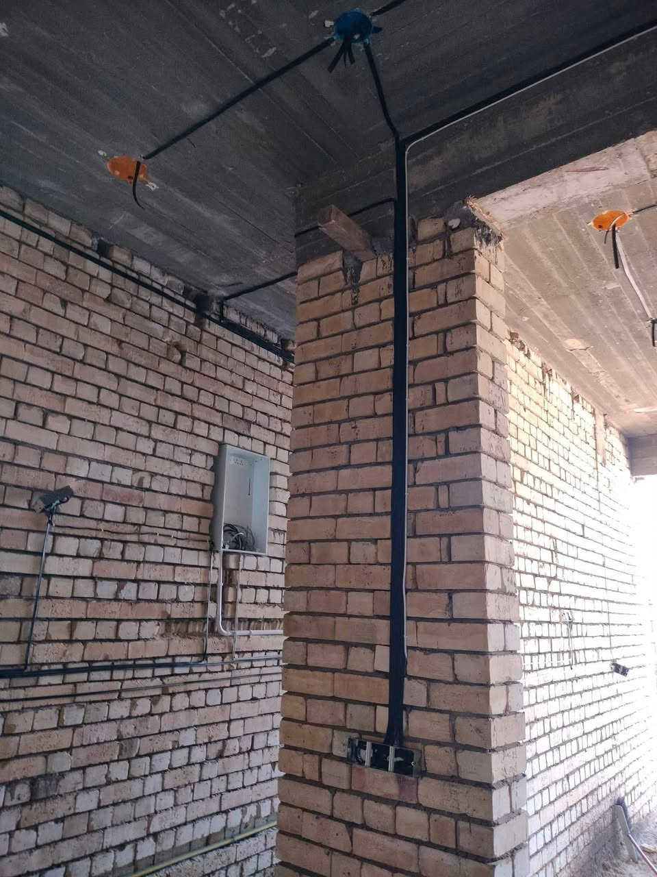 ⚡ بيت النور لتأسيس الكهرباء 🏠
تأسيس كهرباء وماء للمنازل، شغل مرتب ودقيق وبأسعار مناسبة.
📍 مناطق العمل: بابل وبغداد
📞 للحجز والاستفسار: راسلنا على الخاص.
واتساب ***********
