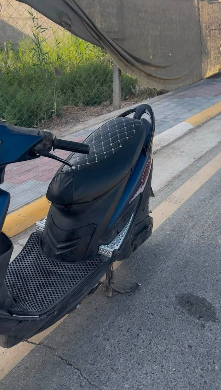 سلام عليكم ماكس عدله للبيع دراجه نظيفه مثل ما موضح بل صور صالنصه رياضي مكينه ناعمه بوشه ٥٥ شلعه فول سلف هندر شغال دراجه كامله من كلشي سعر الدراجه ٦٥٠ وبيه مجال مكاني كربلاء الاتصال على هاذا رقم ***********
