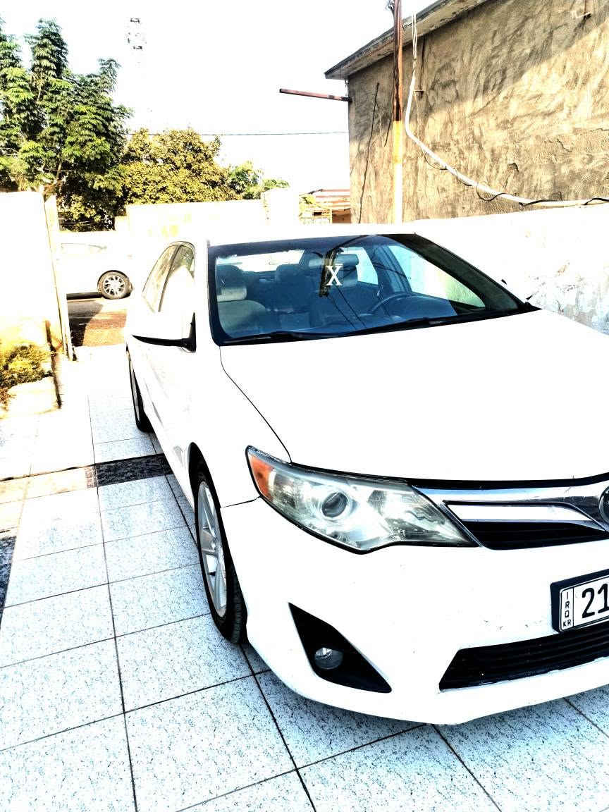 تويوتا كامري موديل 2012 مواصفات LE  رقم سليمانية الدولي الجديد واردامريكي بدون ضرر فقط بارد بحافة الجاملغ الخلفي ماشية 140 سيارة جديدة اخوان الراغب بالشراء يتصل بالرقم  *********** والميعجبة يعبر المنشور غير متواجد على الفيس السيارة موجودة في محافظة ديالى بعقوبة, ديالى
