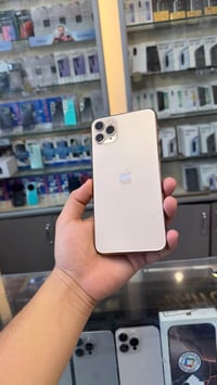 ايفون 11 برو ماكس • ٢٥٦ • بطارية ٨٢٪